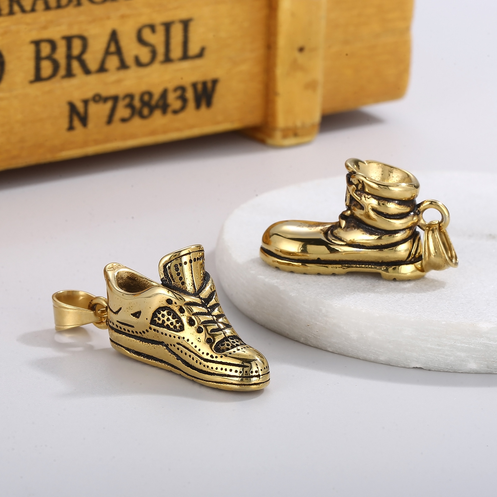 KALEN kalung liontin sepatu la - Men Shoes Singapore ulasan dan harga