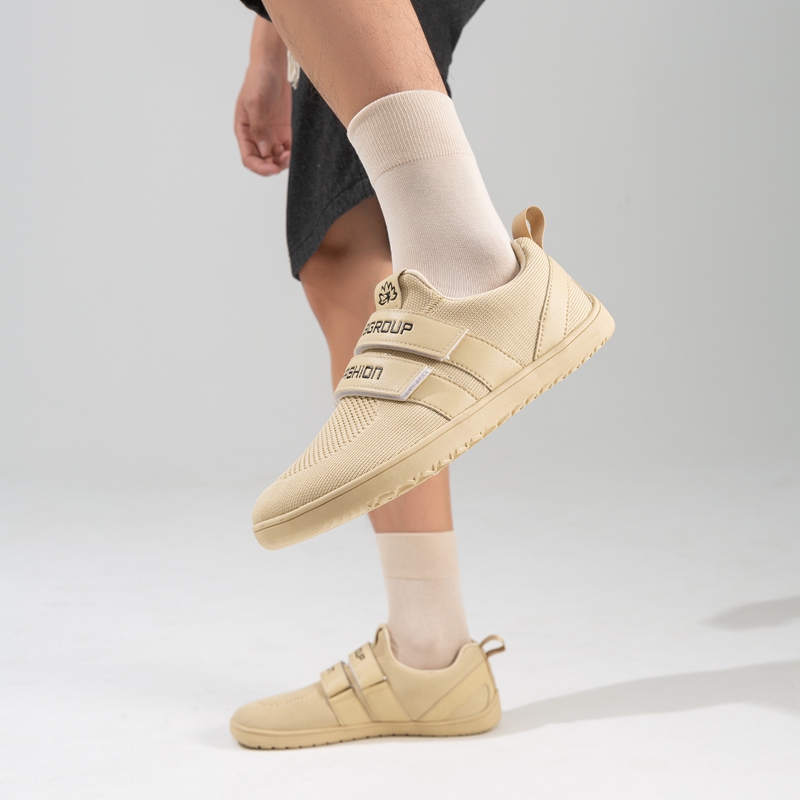Sepatu olahraga Anti Slip pria - Men'S Shoes With Velcro ulasan dan harga